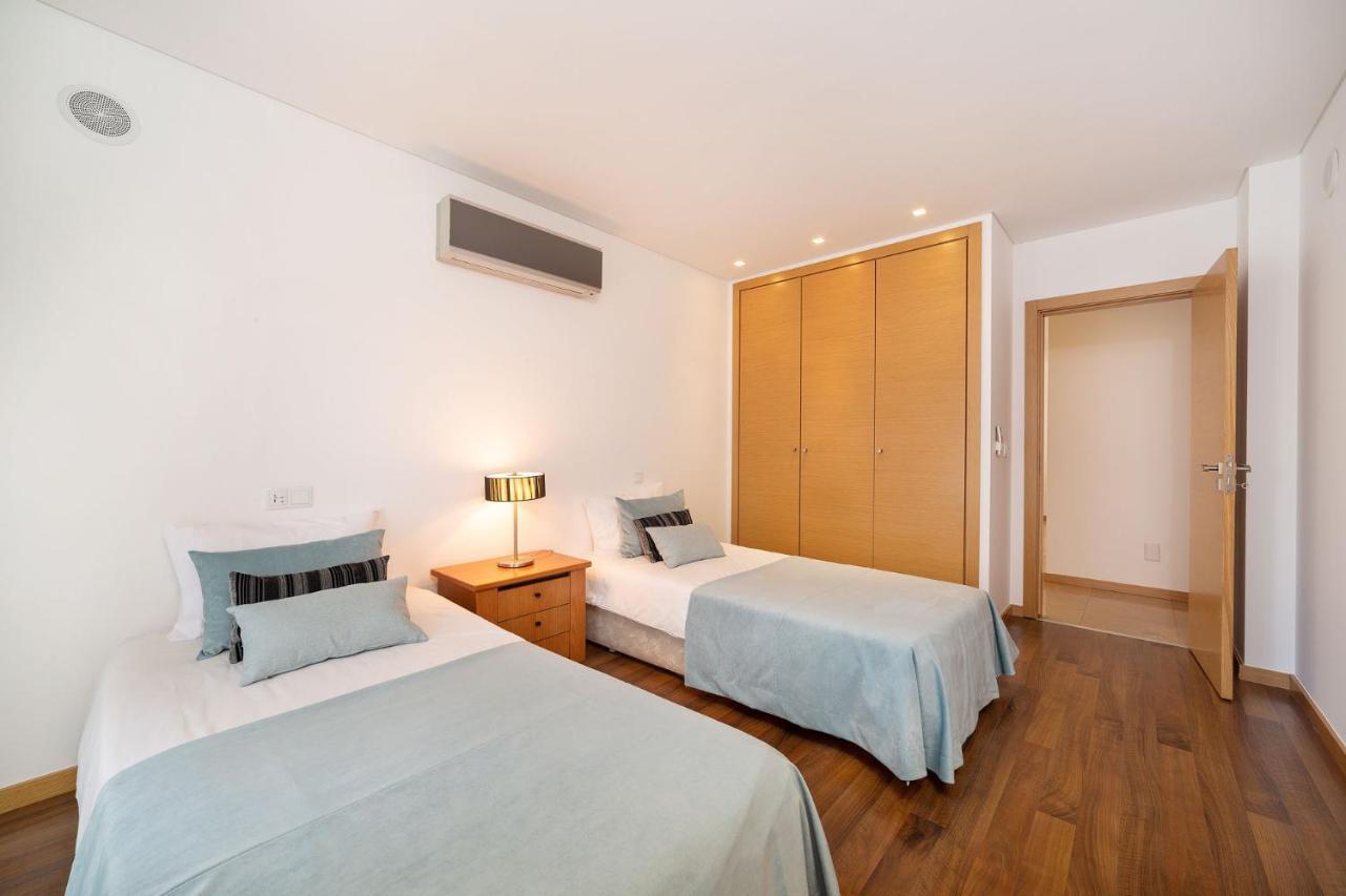 Baia Residence 2 - Holiday Apartments - By Sch Сан-Мартинью-ду-Порту Экстерьер фото